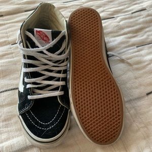 Old Skool black high top Vans